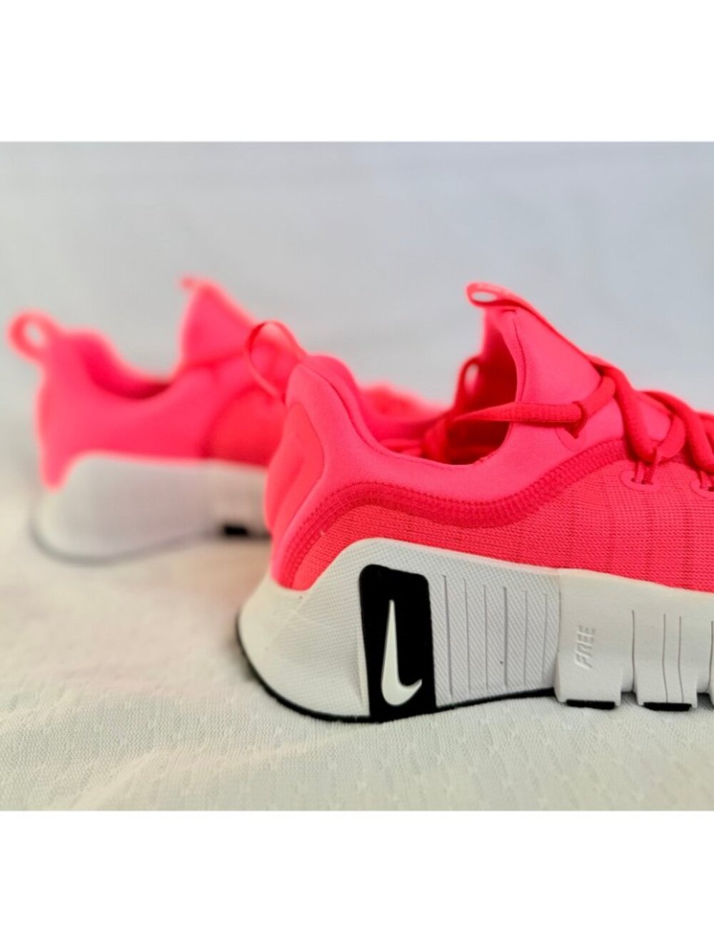 Women's Nike Free Metcon 6 Hot Punch Red White Black FJ7126-600 Crossfit Gym - Picture 5 of 8